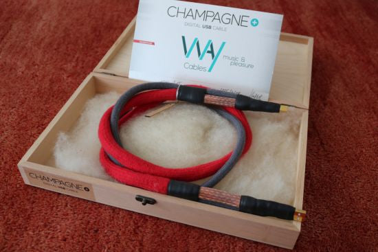 Review: WAY Cable Champagne Plus USB Cable