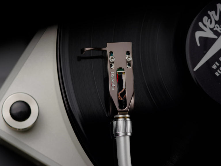 HS-001 Solid Head Shell: