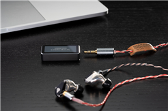 CHRONOS portable headphone amplifier