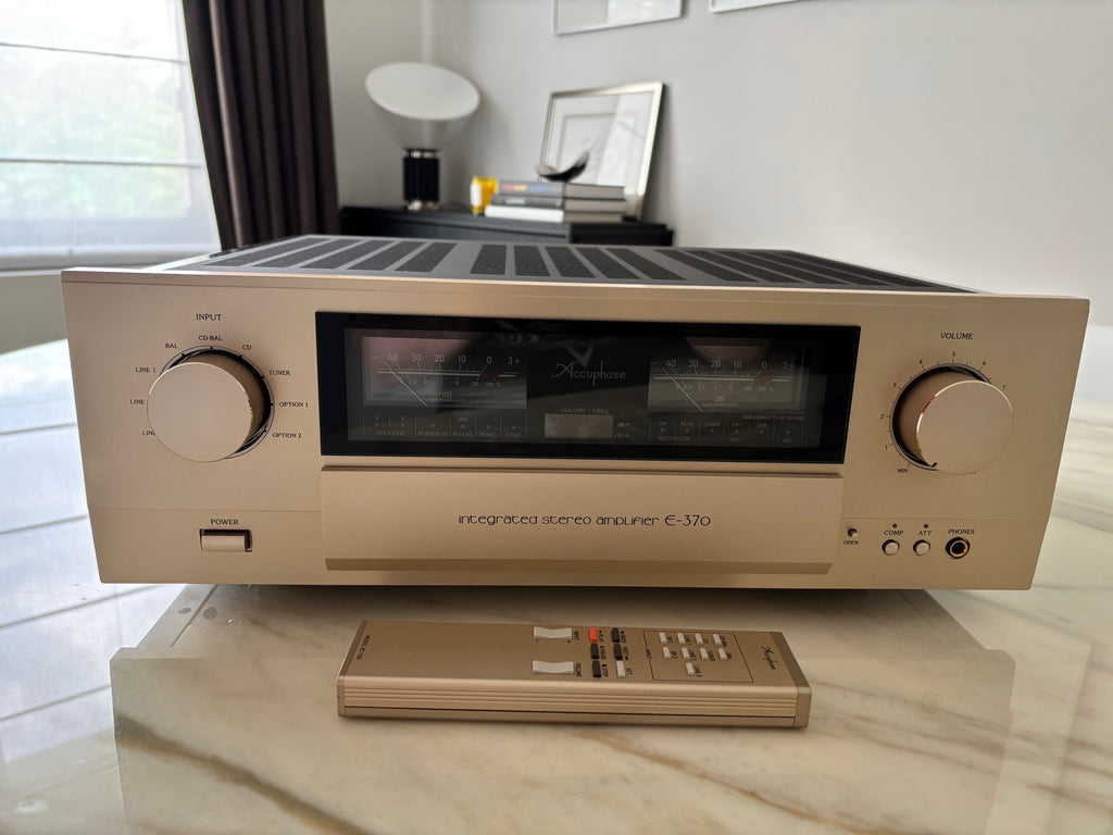 Accuphase E-370