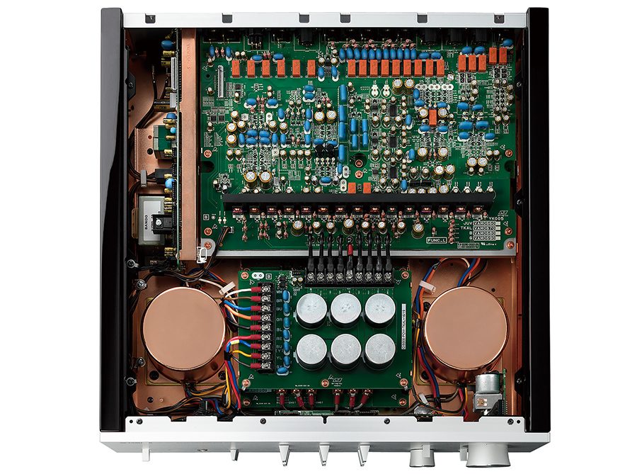 C-5000 pre-amplifier